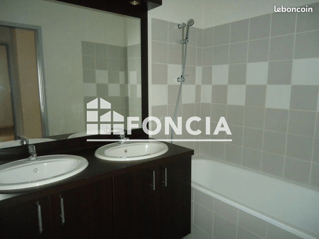 Appartement 4 pièces 74 m² · à Lons · 74 m² · 845 €
