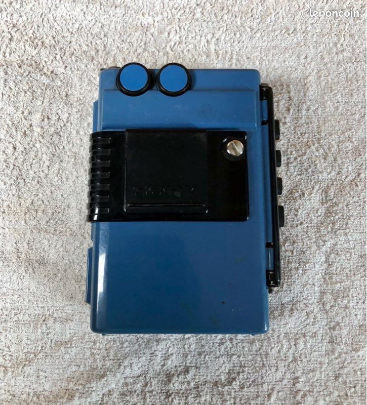 Lecteur Cassette Sony Walkman WM-F35 Sports – Vendu Pour Pièces Ou Réparation