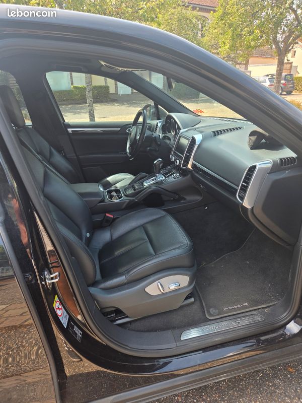Porsche cayenne s (image 2)