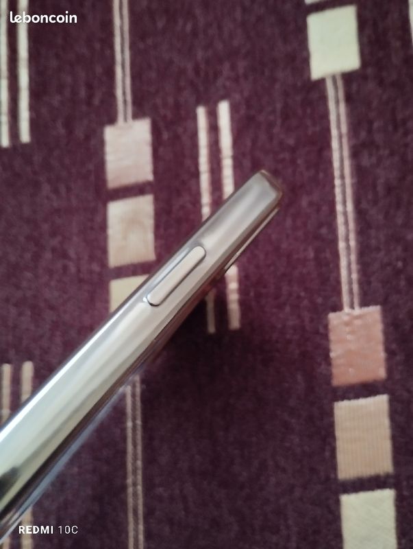 Coque De Luxe 11 Pro Neuf (image 5)