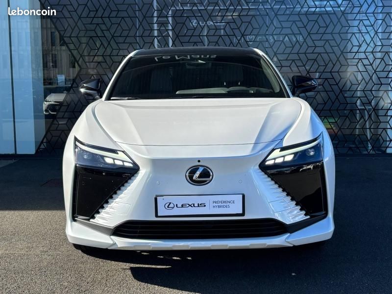 Lexus RZ 500e Executive MC26 (image 2)
