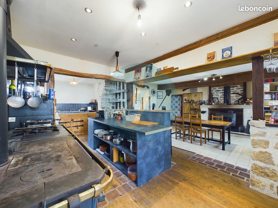 Maison 6 pièces 116 m² · à Saint-Révérien · 116 m² · 99 000 €