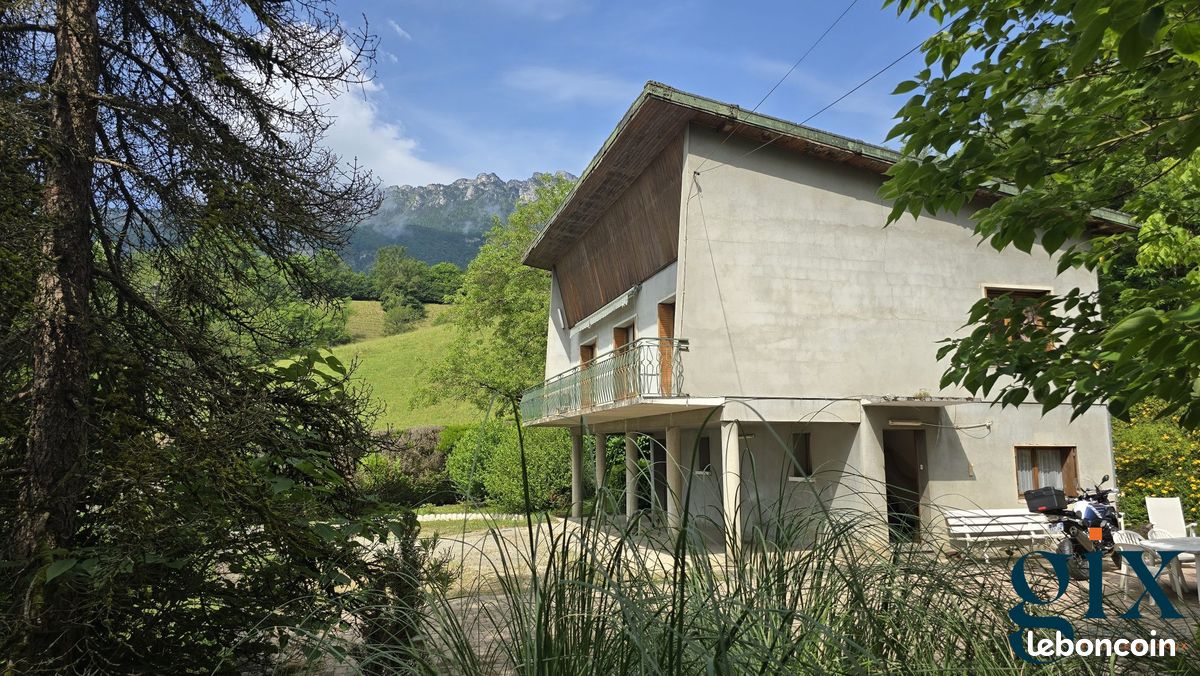 Maison 4 pièces 94 m² · à Barraux · 94 m² · 270 000 €