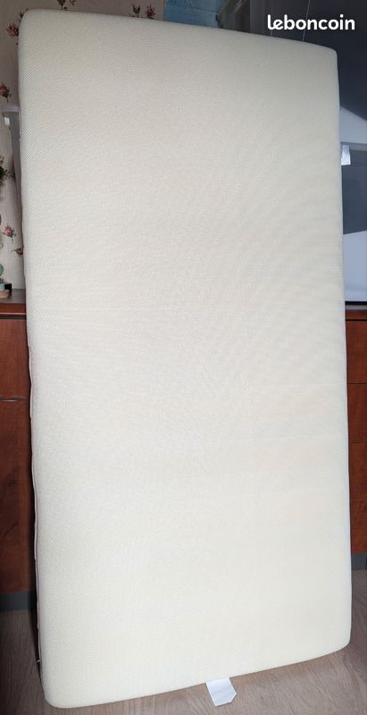 Lit enfant 70x140 + matelas + draps (image 8)