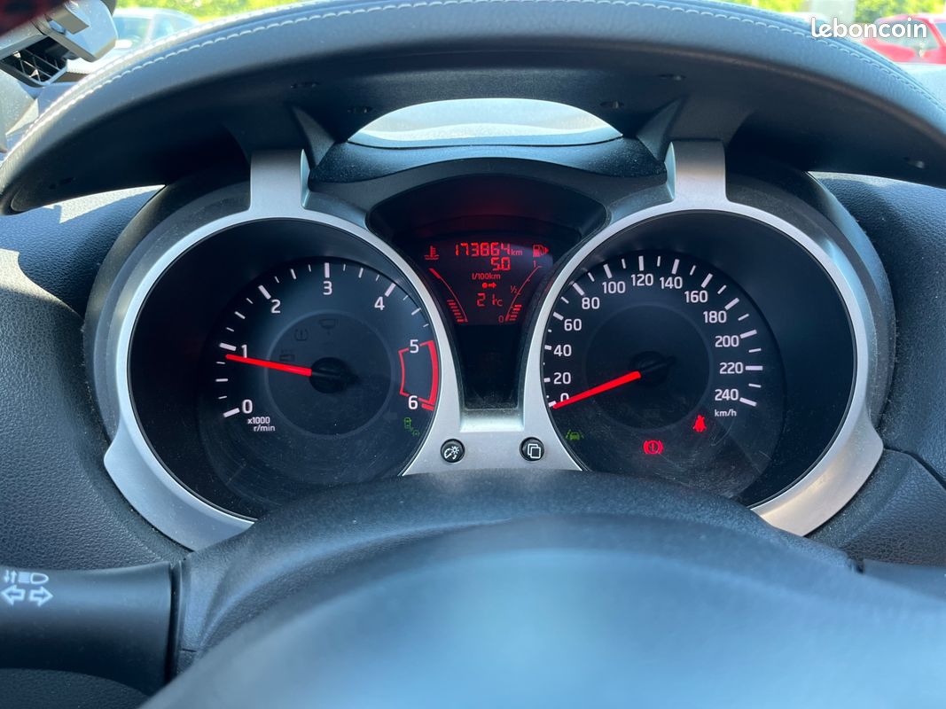 NISSAN JUKE 1.5 DCI 110 TEKNA 2WD START-STOp (image 23)