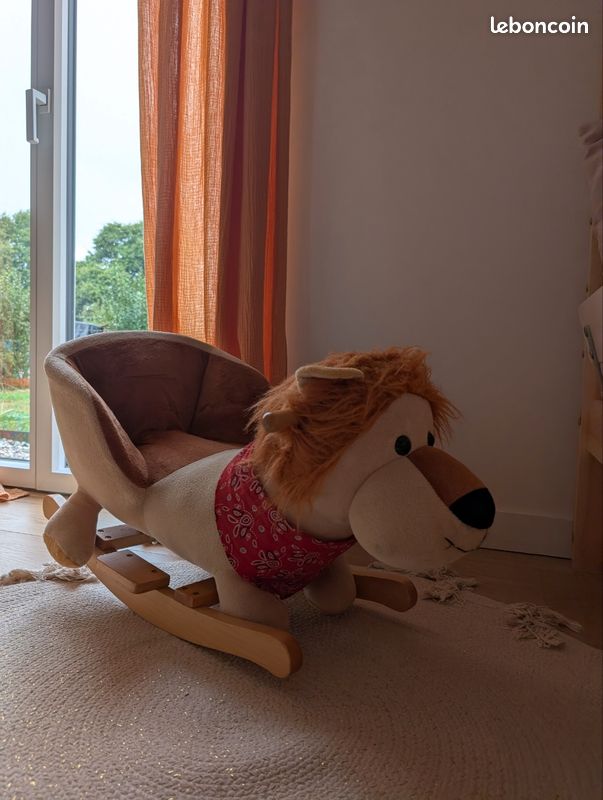 Lion a bascule (image 1)