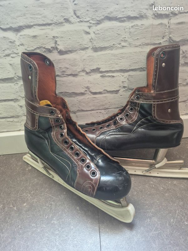 Patins à glace NR. 32 (Gebraucht) in Bedano für CHF 1 - mit Lieferung