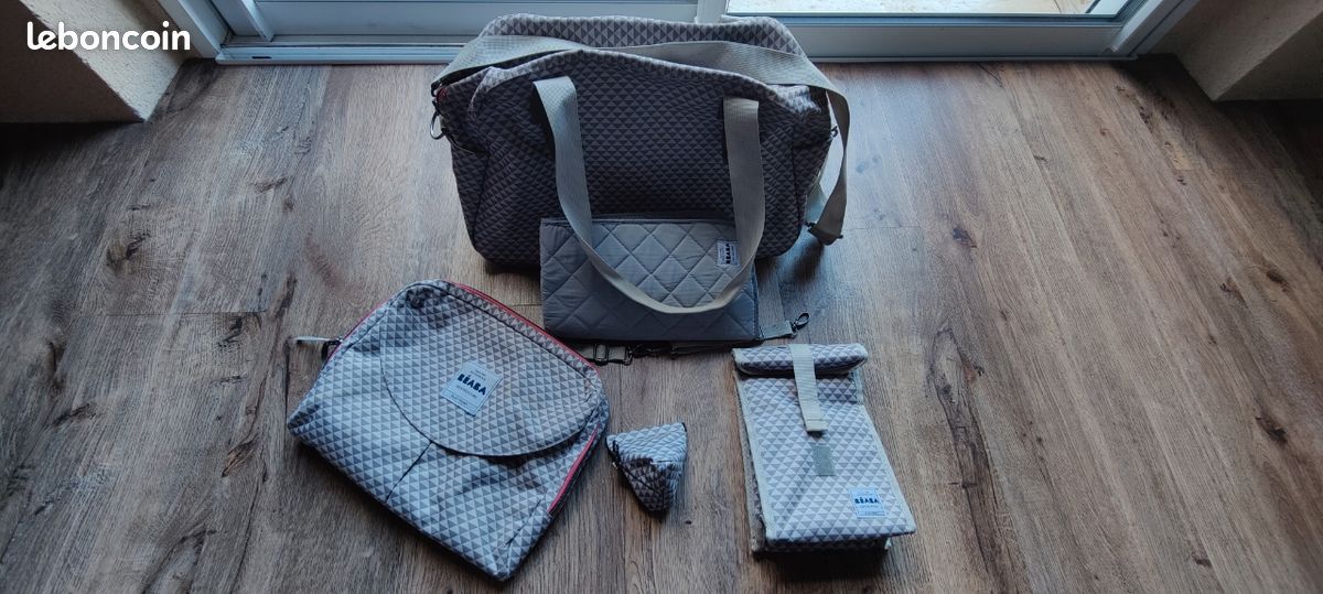 Sac à langer Béaba et ses accessoires (image 1)