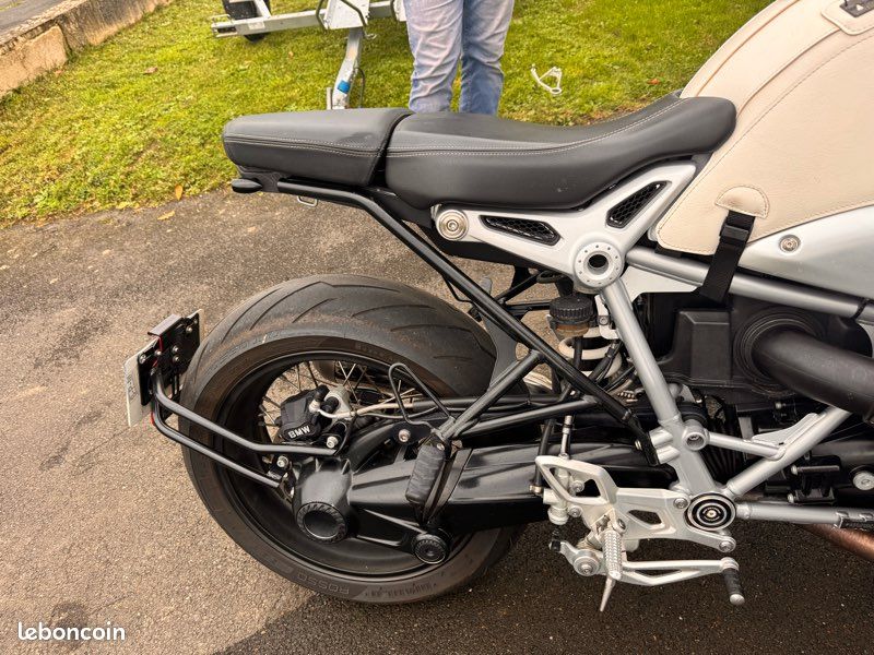 Moto bmw nine t (image 3)