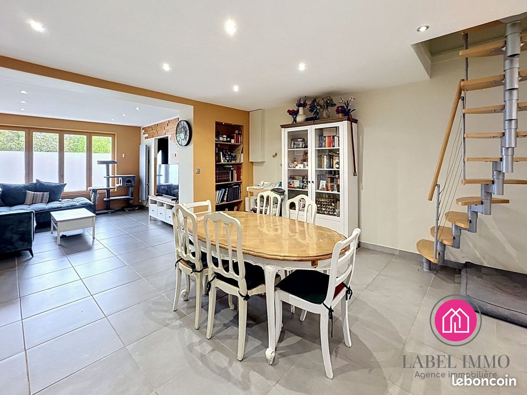 Maison 5 pièces 110 m² · à Lambres-lez-Douai · 110 m² · 185 000 €