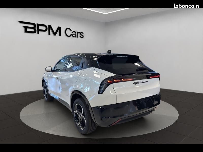 Alfa romeo Junior 1.2 Ibrida 136ch Premium DCT6 Q4 (image 4)