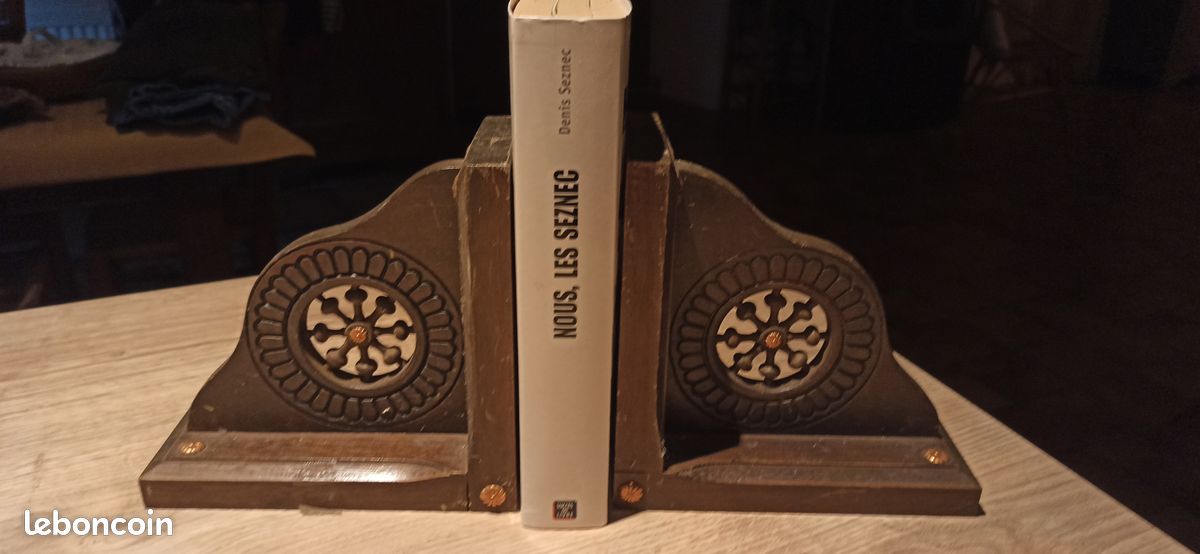 Serre-livres ancien breton (image 1)
