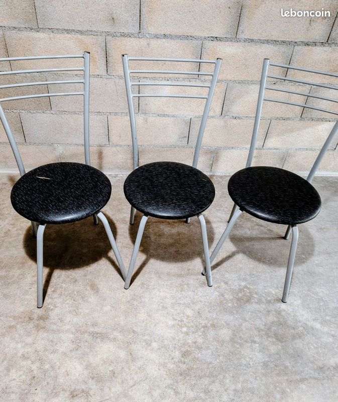 3 chaises cuisine.. (image 1)