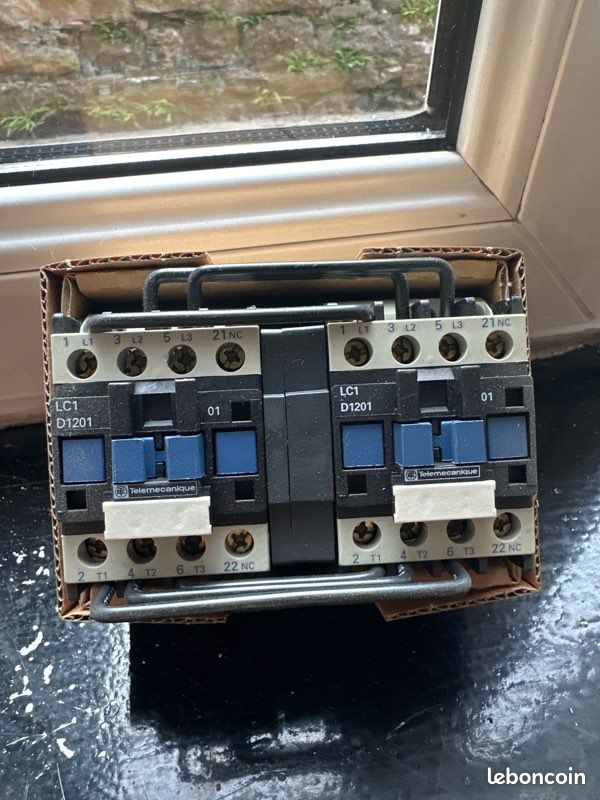 Inverseur triphasé moteur (image 1)