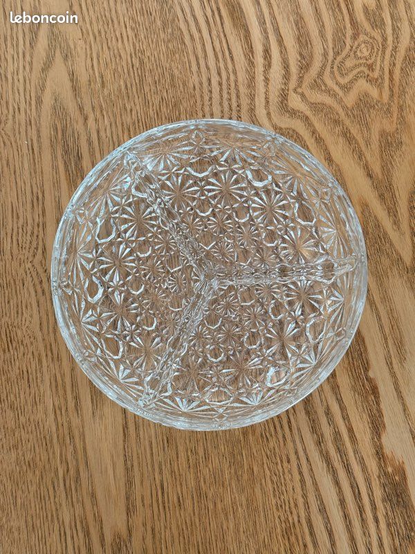 Plat rond en verre ou cristal travaillé 3 compartiments apéro réception (image 4)