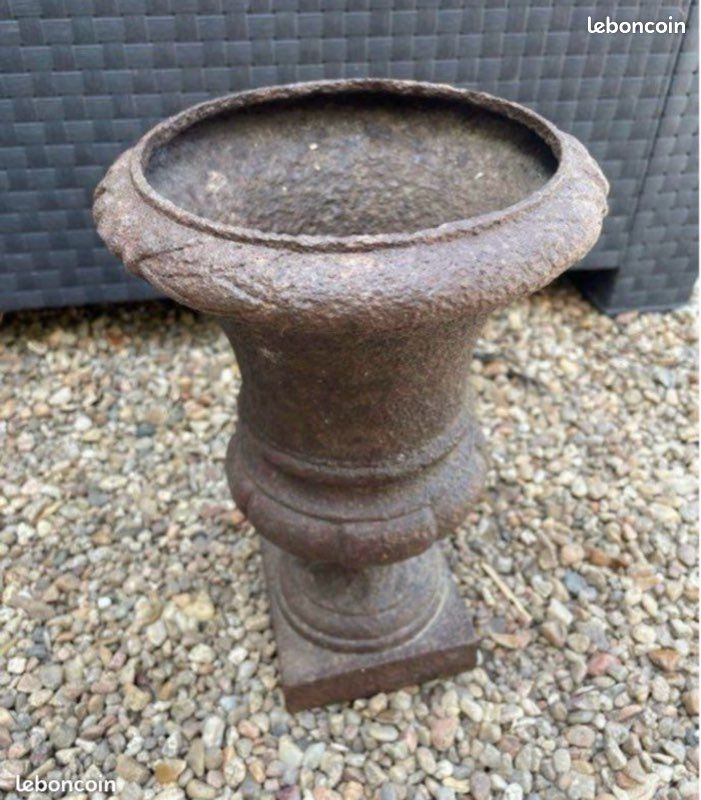 Grand vase medicis en fonte 30 cm (image 1)