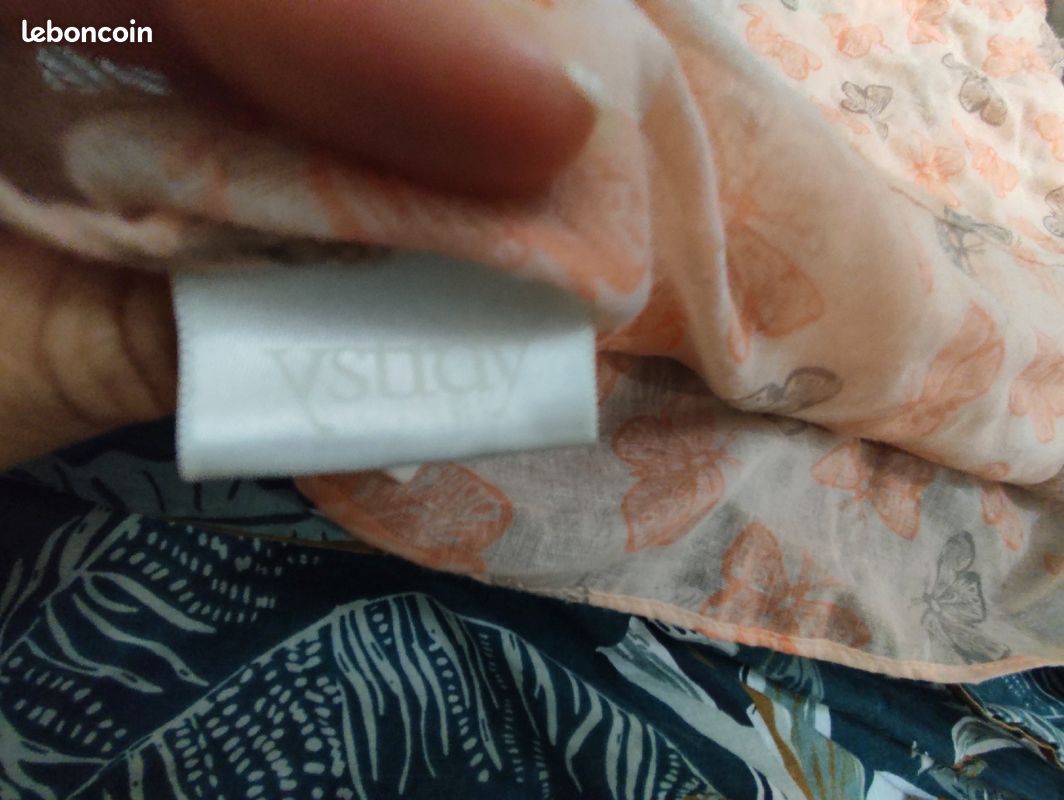 Foulard rose à papillon 🦋 I AM (image 3)