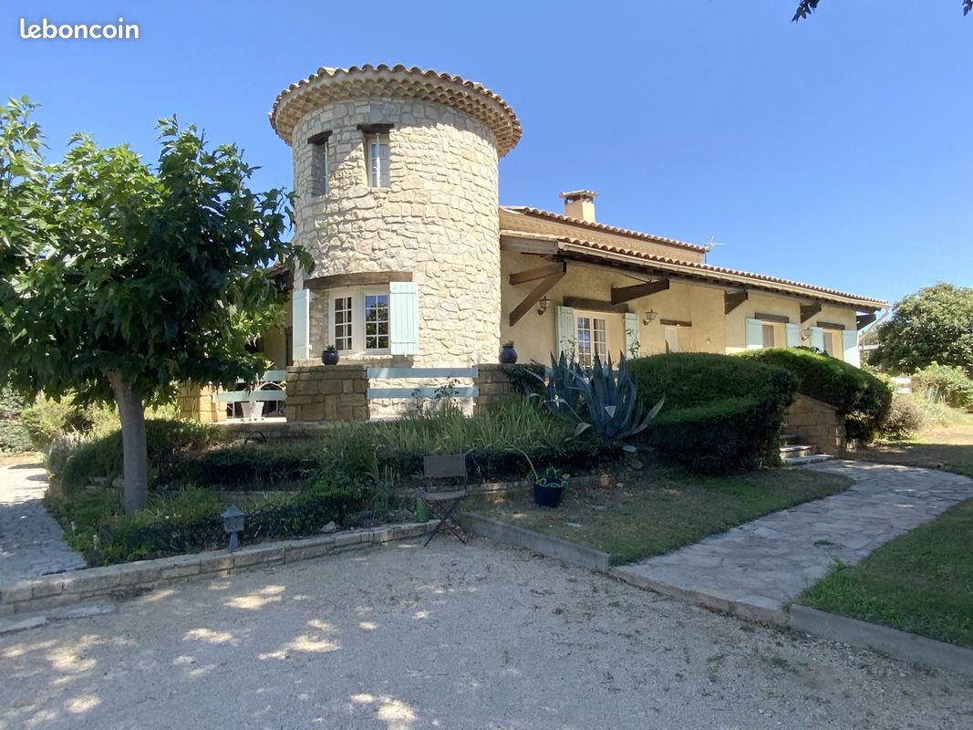 Maison 5 pièces 150 m² · à Uzès · 150 m² · 475 000 €