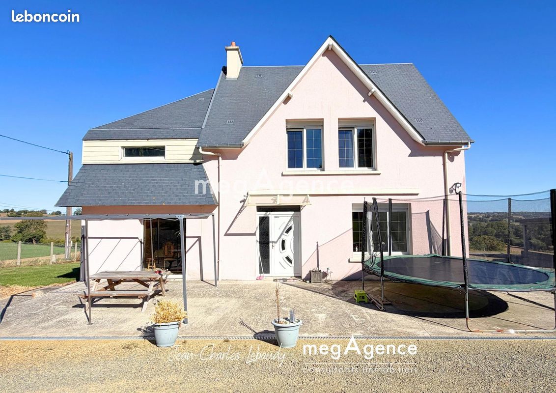 Maison 6 pièces 182 m² · à Vire Normandie · 182 m² · 334 000 €