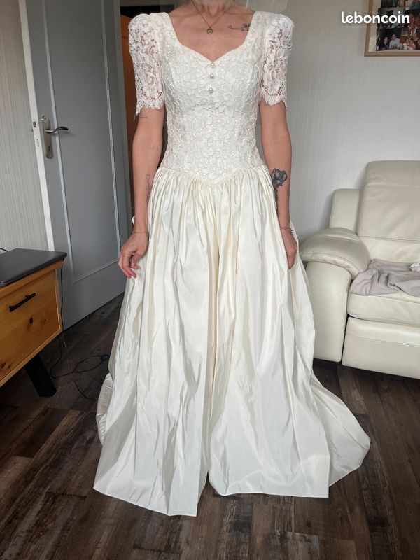 Robe de mariée Pronuptia France Vêtements
