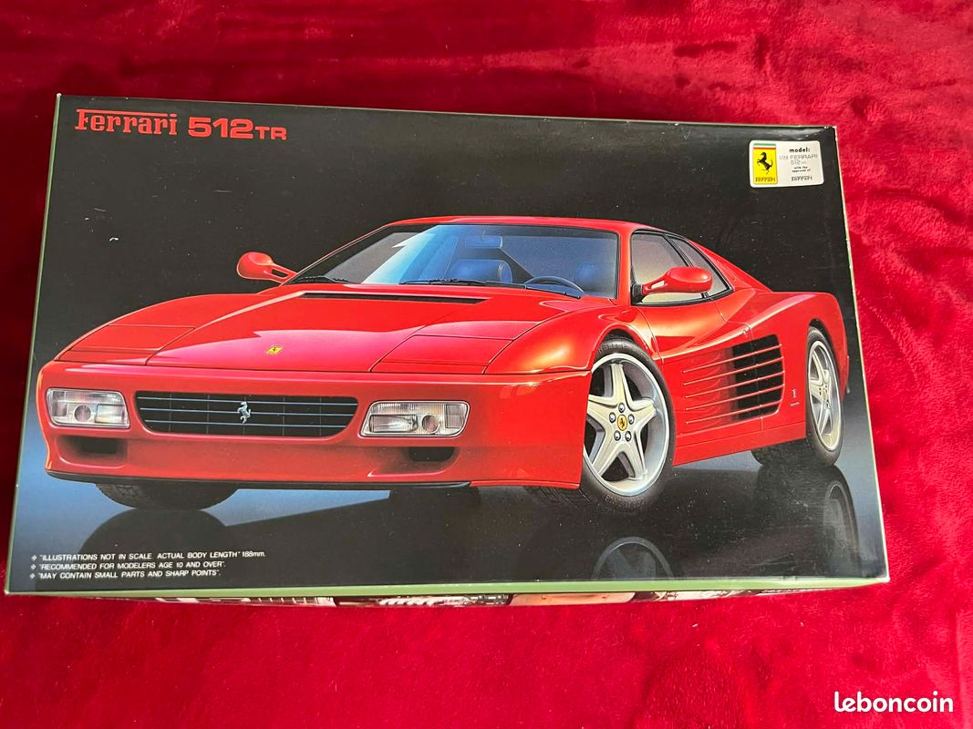Maquette Fujimi 1/24 Ferrari Testarossa Koenig TBE