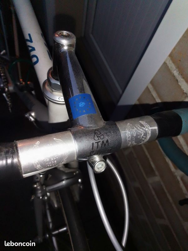 Vélo Decathlon cobra 740 gris blanc (image 4)