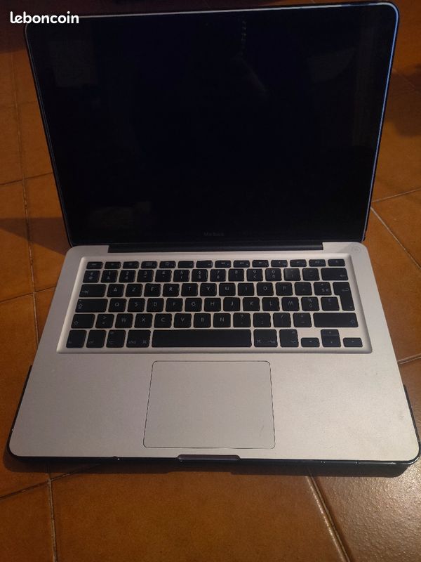 MacBook 13 pouces (image 1)