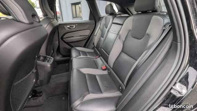 Volvo XC60 B4 (image 11)