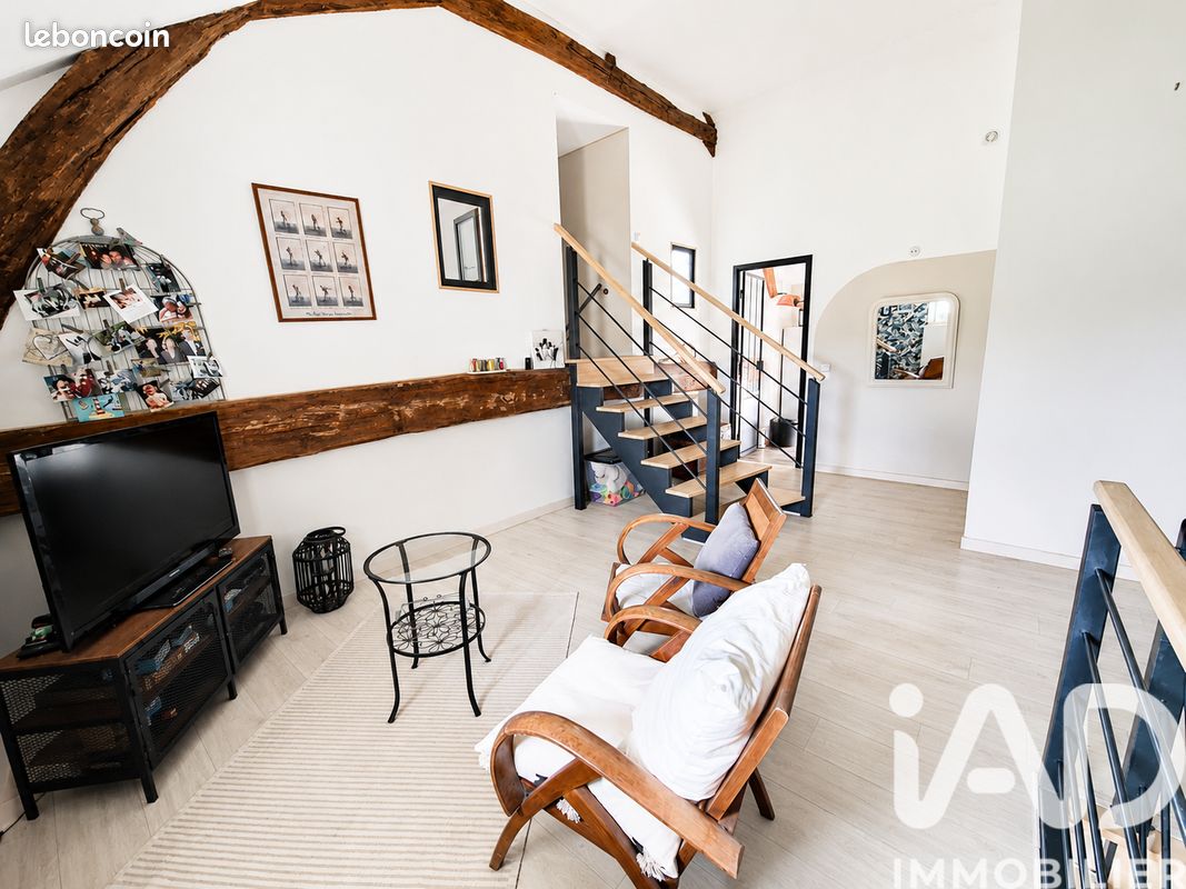 Maison 7 pièces 176 m² · à Saint-Ay · 176 m² · 394 999 €