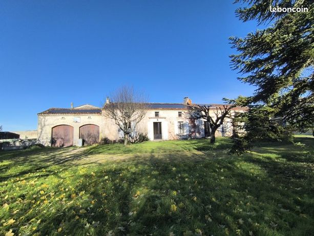 Maison 8 pièces 250 m²