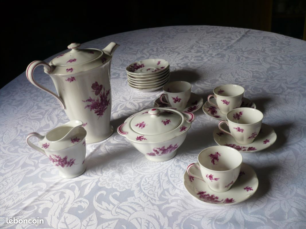 Service à café ancien Théodore Haviland camaïeu rouge (image 1)