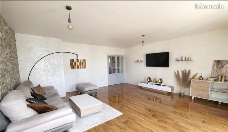 Appartement 5 pièces 75 m² · à Joué-lès-Tours · 75 m² · 105 000 €
