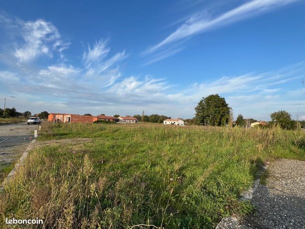 Terrain 756 m² Cazeres