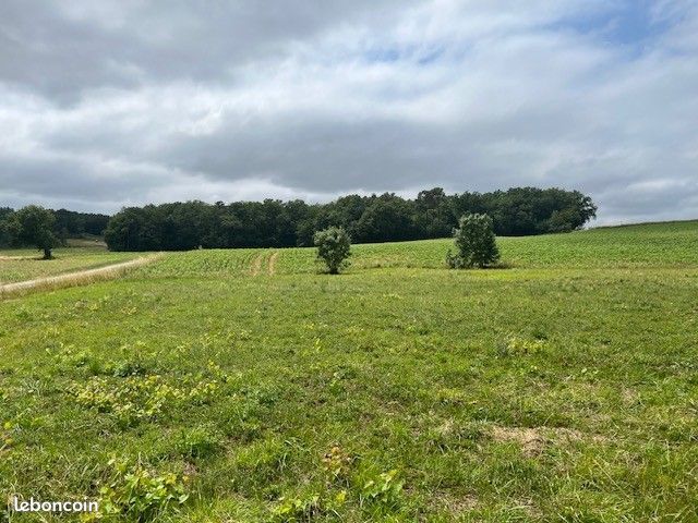 Terrain à bâtir de 1109 m² à SAINT-CAPRAISE-D'EYMET (24) · 14 417 €