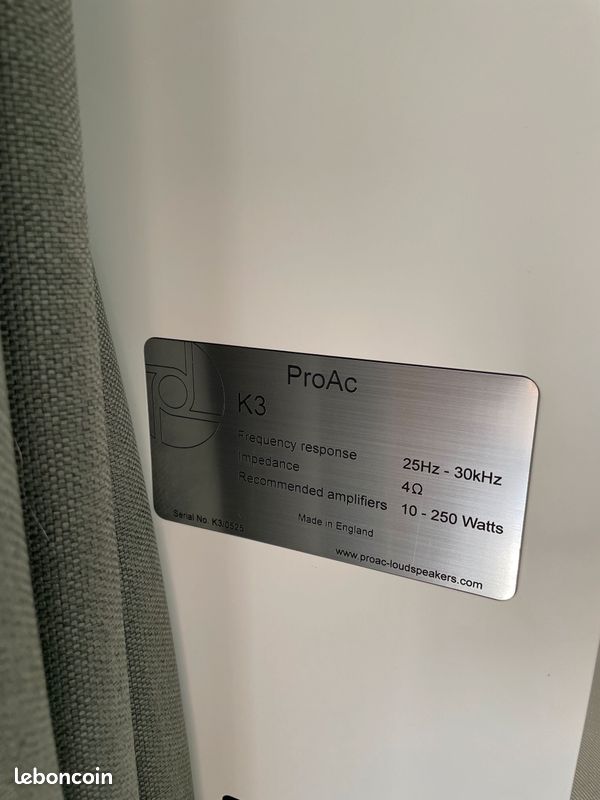 Paire d’enceintes colonnes ProAc K3, finition blanche (image 4)