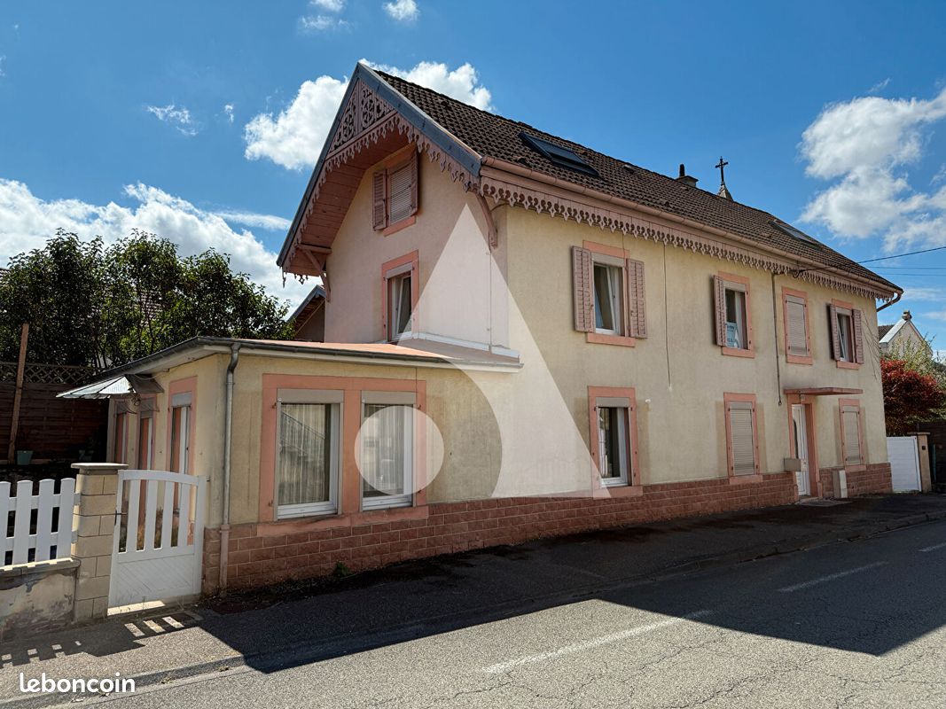 Maison 7 pièces 170 m² · à Fesches-le-Châtel · 170 m² · 222 000 €