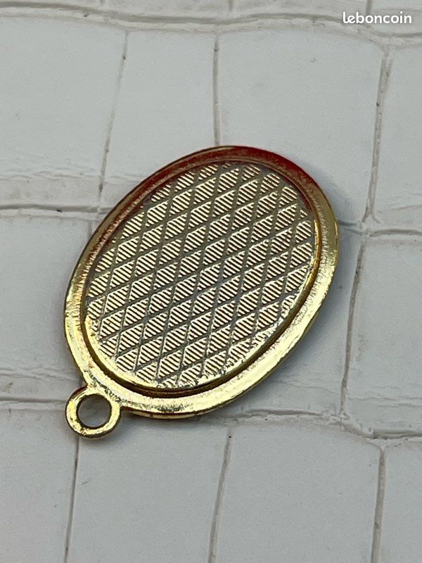 Médaillon Damasquiné Or De Tolède Vintage - Bijou Ancien Artisanat Espagnol - Occasion Très Bon État