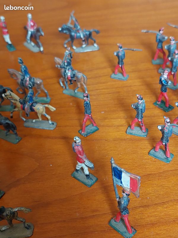 LOT PETITS SOLDATS EN ETAIN GRANDE ARMEE NAPOLEON 1er EMPIRE