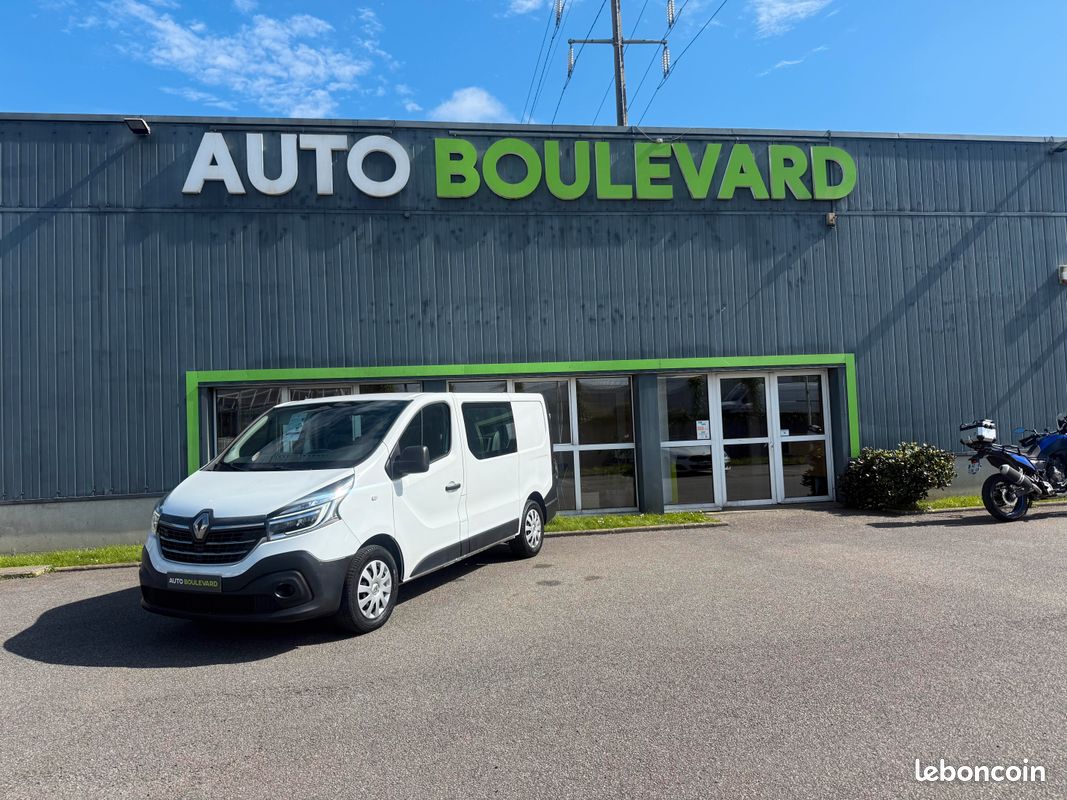 Renault trafic 2.0 l dci 120 ch cabine approfondie 6 places grand confort (image 1)