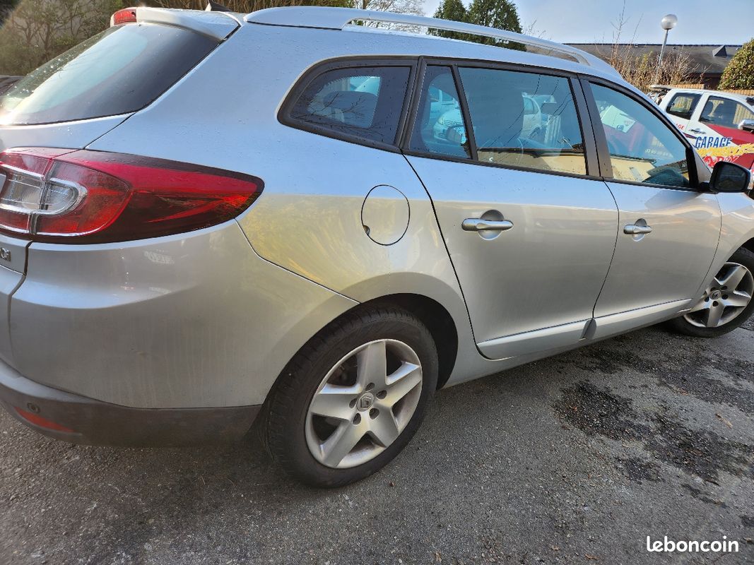 Renault megane 3 lll estade break 95 cv 129900 km évolutif (image 3)