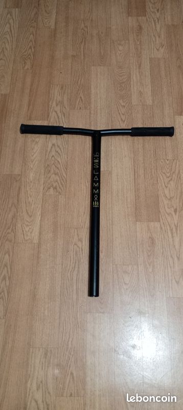 Trottinette Slamm Scooter Treason Stunt - Black