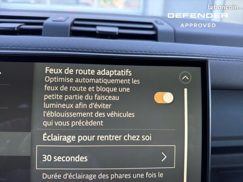 Land-rover Defender 90 3.0 D250 Hard Top X-Dynamic SE (image 21)