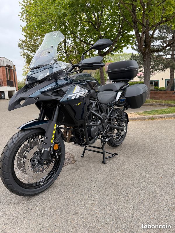 Trk 502x benelli neuve – a2 – 6 499 – promotion magasin KIT VALISES OFFERT (image 1)