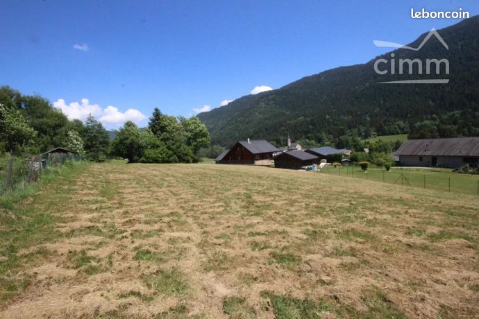 Terrain 1979 m² Bourget-en-Huile
