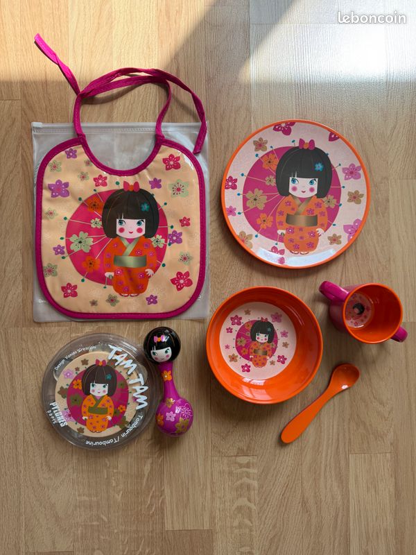 Lot vaisselle bébé Kokeshis (image 1)