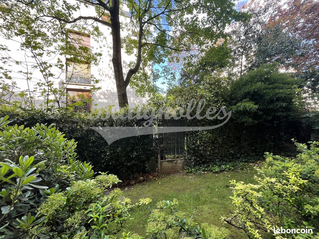 Appartement 1 pièce 24 m² · à Neuilly-sur-Seine · 24 m² · 960 €