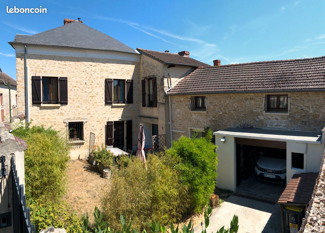 Maison 6 pièces 142 m² · à Oinville-sur-Montcient · 142 m² · 289 900 €