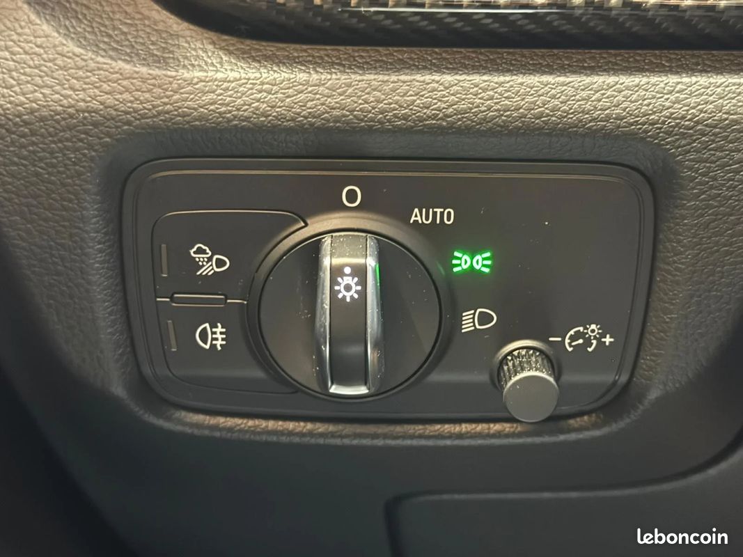AUDI RS3 SPORTBACK 2.5 TFSI 400 S tronic 7 Quattro - Toit ouvrant - Caméra de recul - Bang et olufsen - Sièges chauffants (image 21)