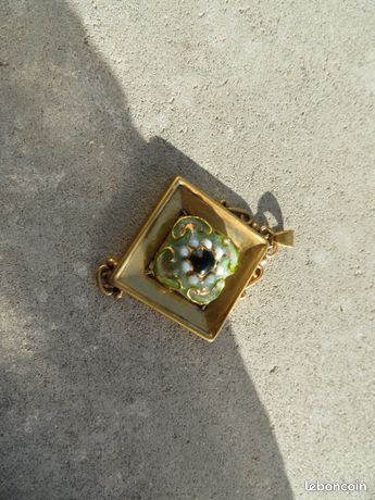 Broche Ou Pendentif En Émaux De Limoges - Métal Doré, Pierre Verte, Vintage