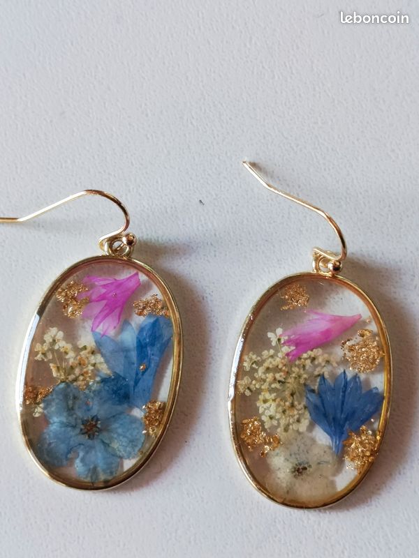 Boucles d'oreilles fleurs séchées (image 3)